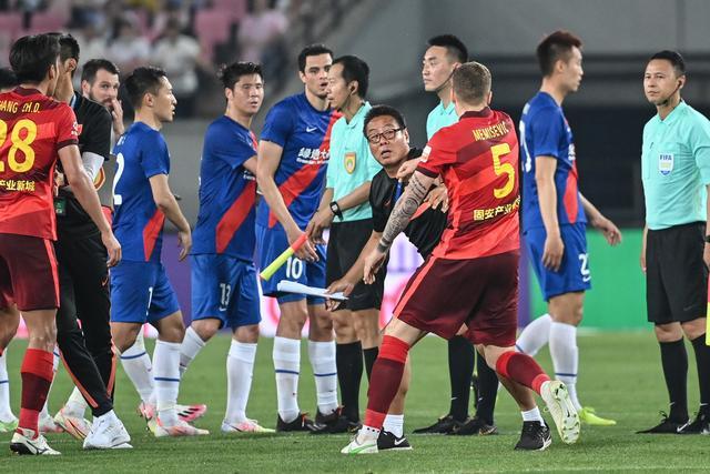 中国男篮全队28次失误 杨瀚森6次王岚嵚5次
