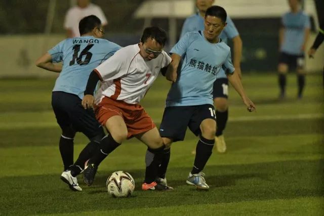 波神复出20分东契奇30+10 绿军大胜独行侠1-0